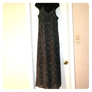 OLD NAVY LONG MAXI DRESS
